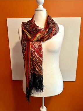 ✨ Coldwater Creek 100% Silk Kilim Print Fringe Scarf ✨